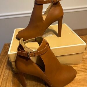Michael Kors Lawson Open-Toe heels